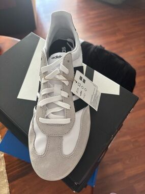 Adidas White, Gray & Black Suede-Trim Casual Sneaker Size 9